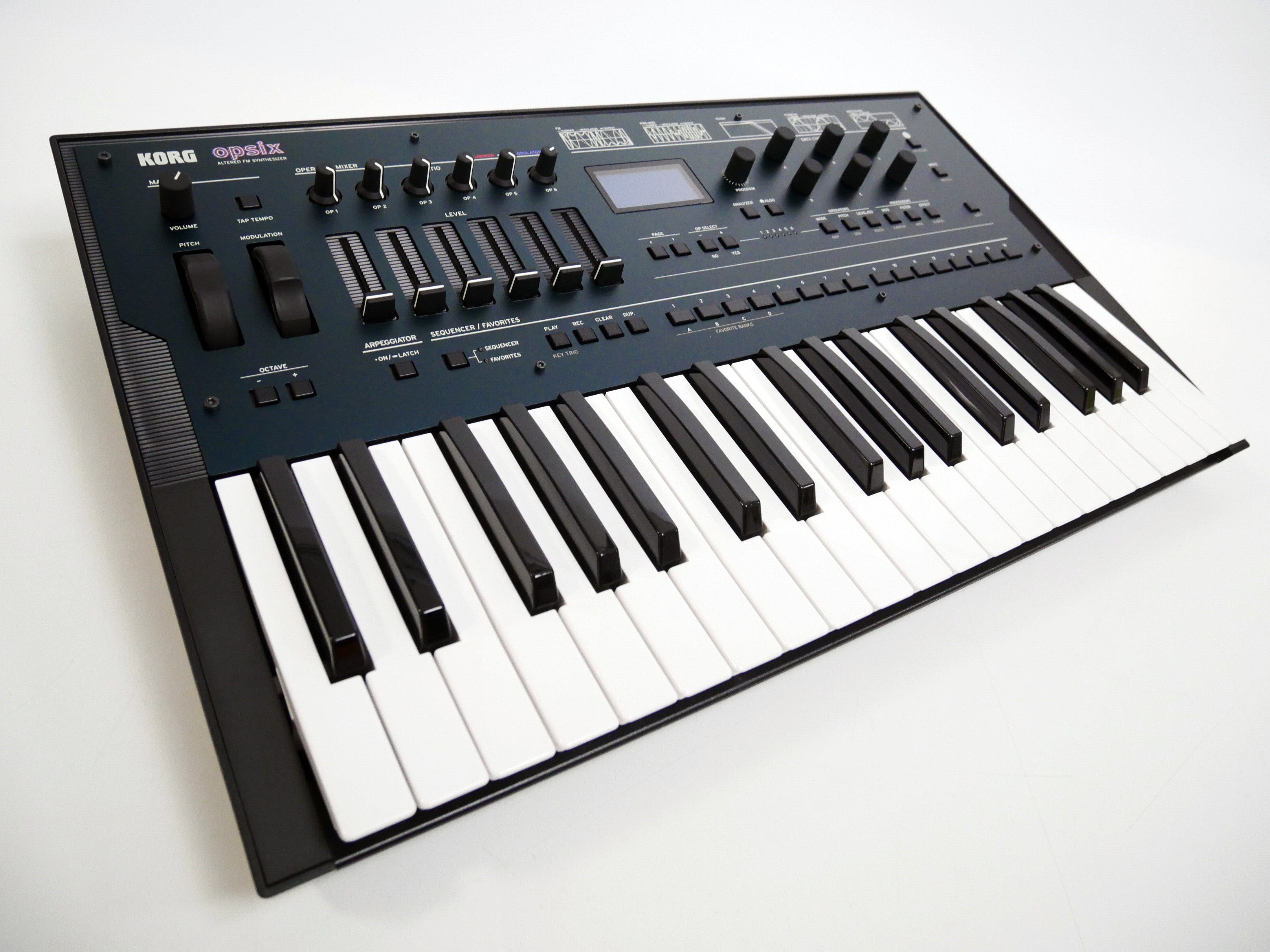 KORG opsix (中古1)