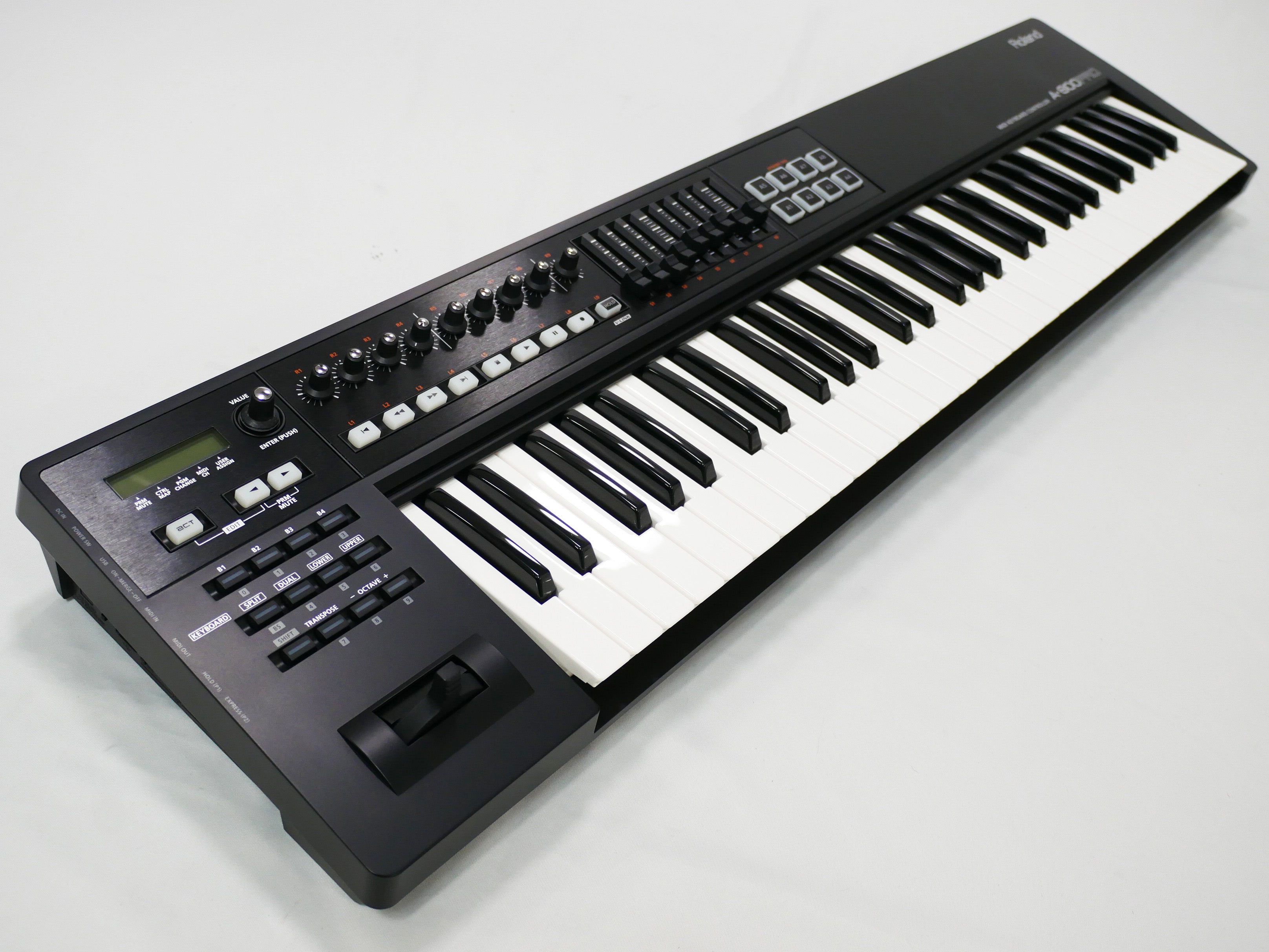 Roland A-800 PRO (中古)