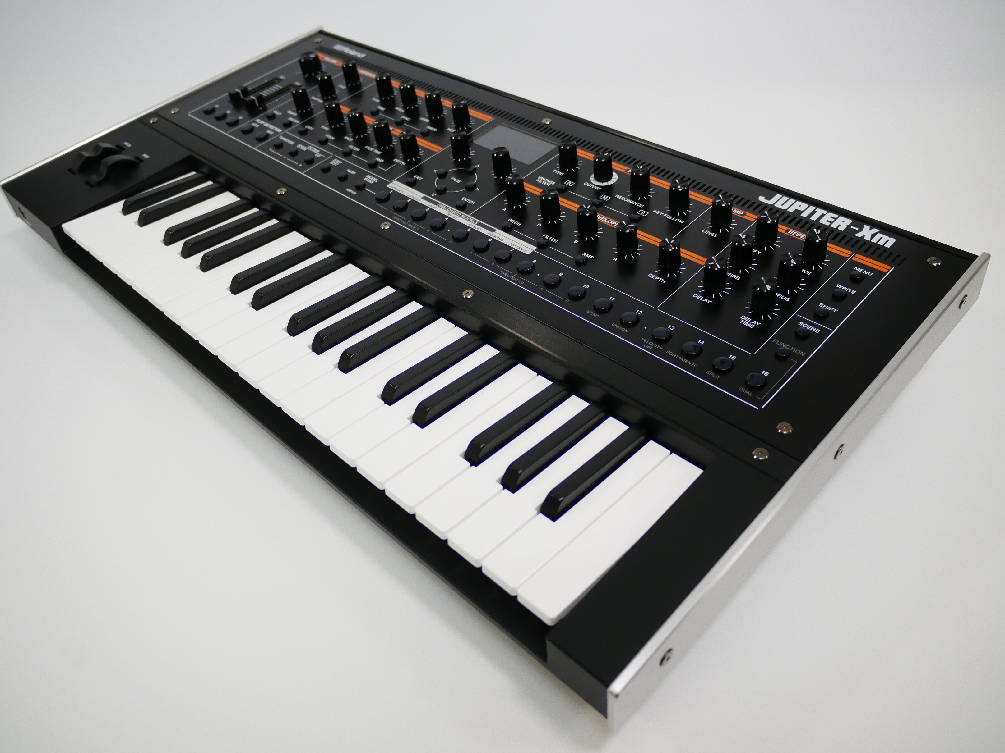 Roland Jupiter-Xm (中古2)