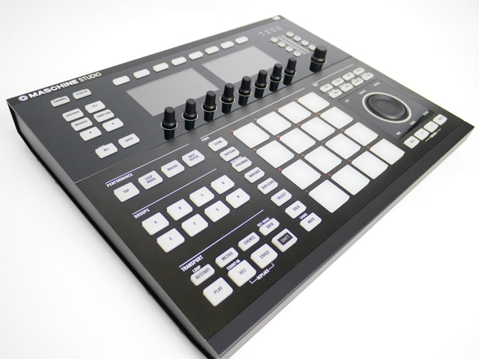 Native Instruments MASCHINE STUDIO (中古)