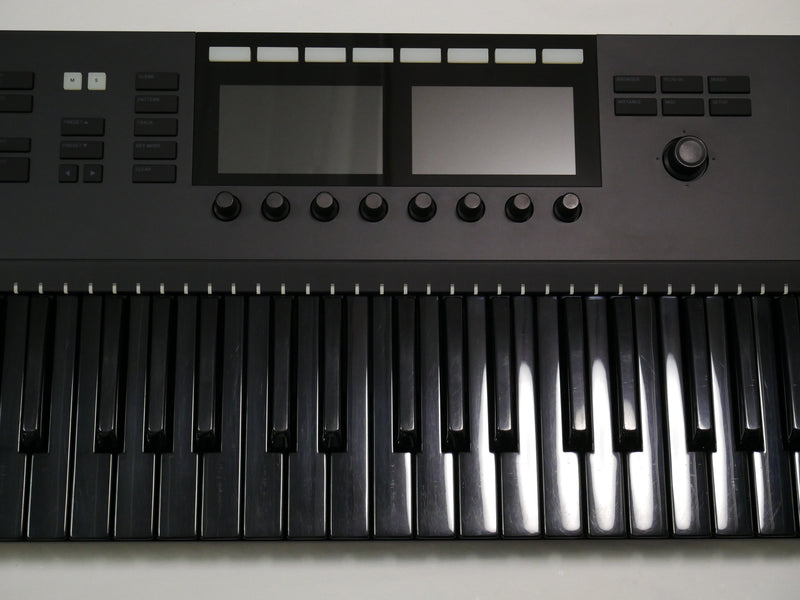 Native Instruments KOMPLETE KONTROL S61 MK2 Black Edition (中古)