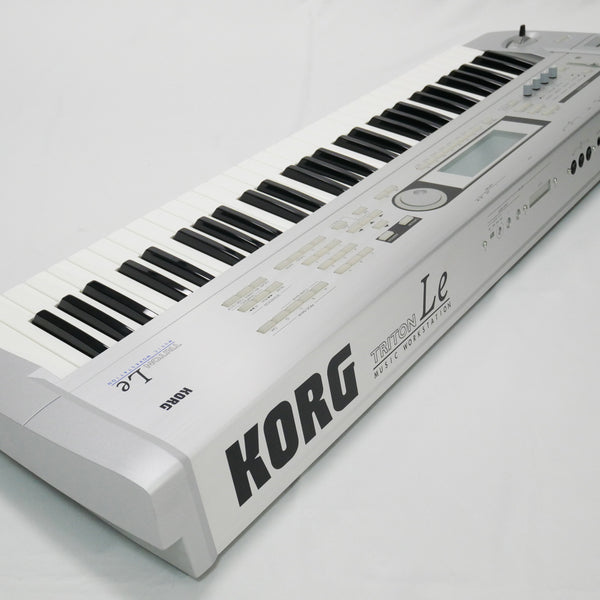 KORG TRITON Le 61 (中古)