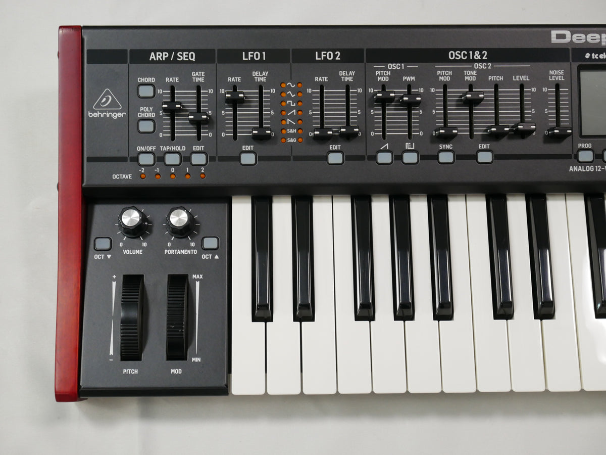 美品 BEHRINGER DeepMind 12 ベリンガー 不味い シンセサイザー