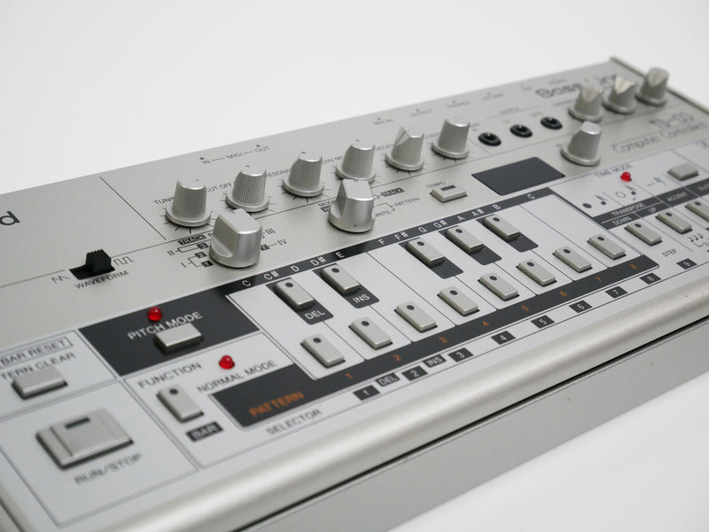 Roland TB-03 (中古)