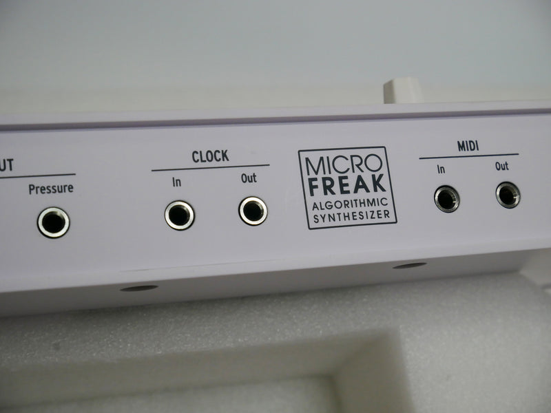 Arturia MICROFREAK Vocoder Edition (中古)