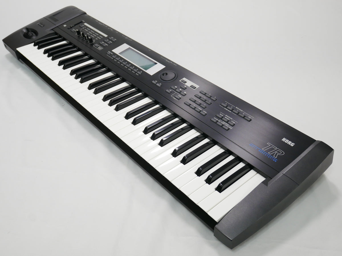 KORG コルグ TR61 シンセサイザー ソフトケース付き 61鍵 動作確認済 KORG コルグ TR61 シンセサイザー ソフトケース付き 61鍵 動作