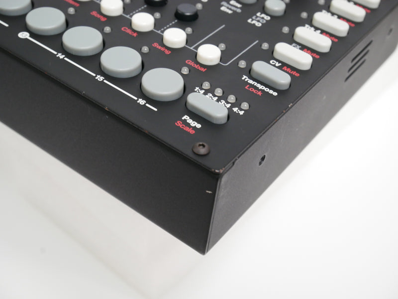 Elektron Analog FOUR (中古)