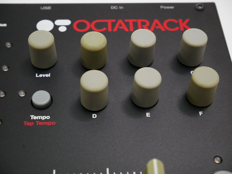 ELEKTRON Octatrack (中古)