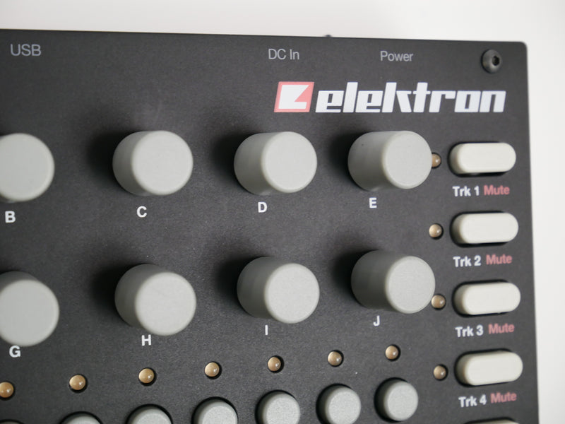 Elektron Analog FOUR (中古2)