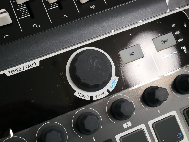 Arturia MiniBrute 2S (中古)