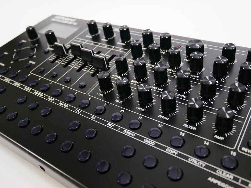 Roland SH-4d (中古)3