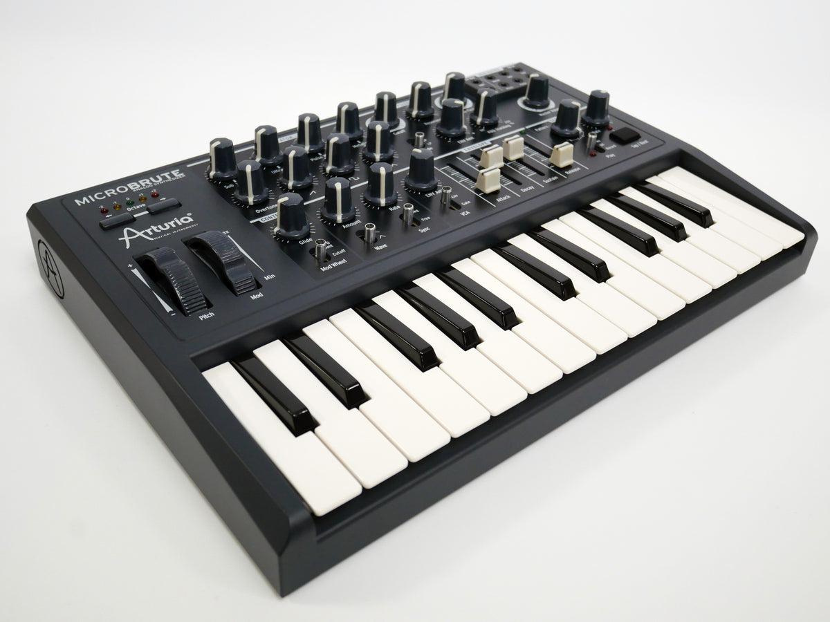 Arturia MicroBrute (中古)