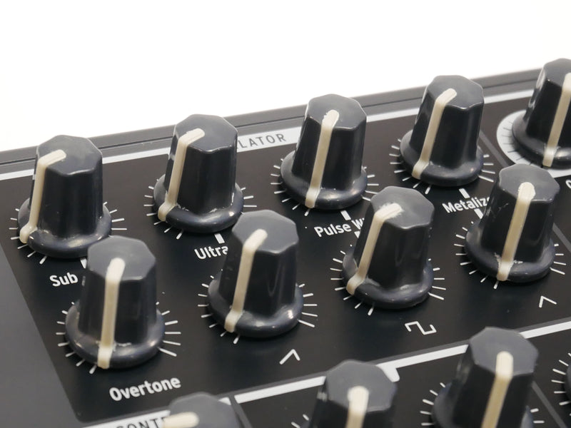 Arturia MicroBrute (中古)