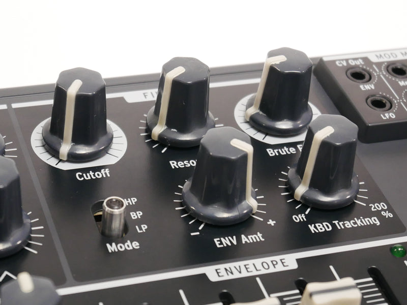 Arturia MicroBrute (中古)