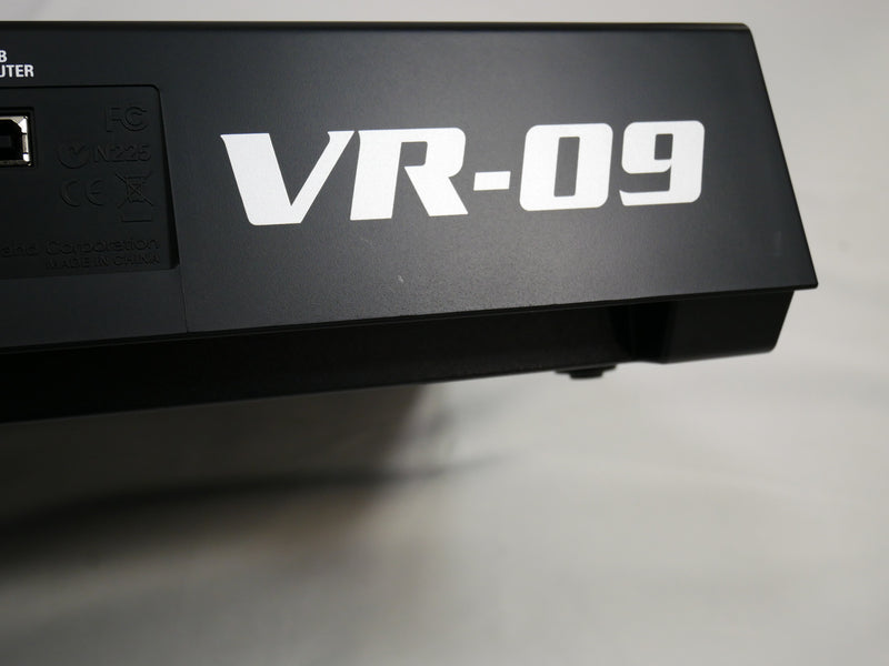 Roland VR-09B (中古)