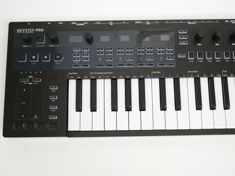 Arturia Keystep Pro CHROMA (中古)3