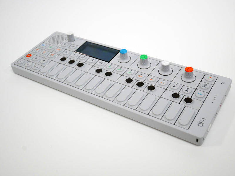 Teenage Engineering OP-1 + Case (中古)