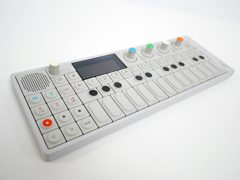 Teenage Engineering OP-1 (中古)