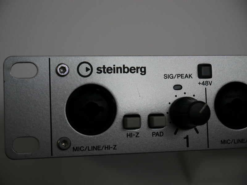 Steinberg UR824 (中古)