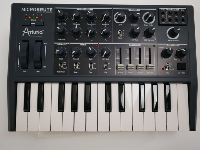 Arturia MicroBrute (中古2)