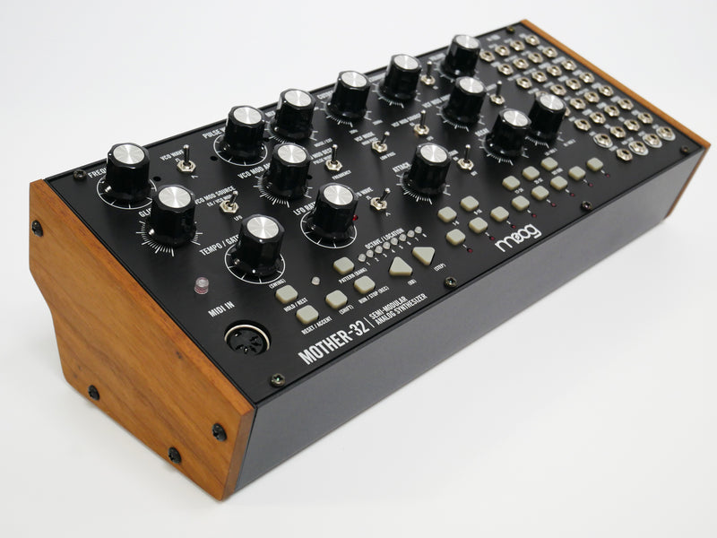 moog MOTHER-32 (中古)