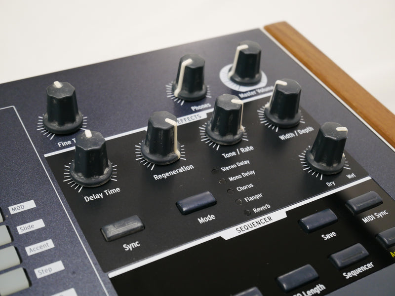 Arturia MATRIXBRUTE (中古)