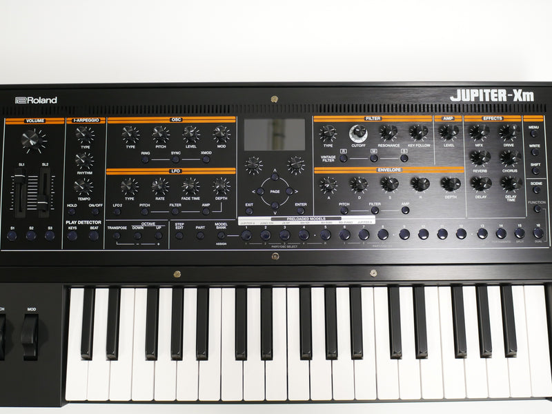 Roland Jupiter-Xm (中古)3