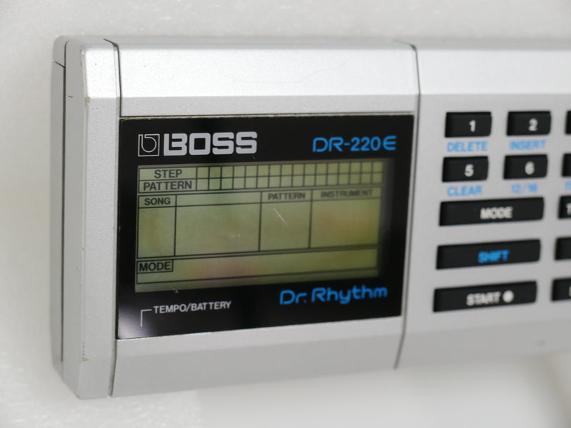 BOSS DR-220E (中古)