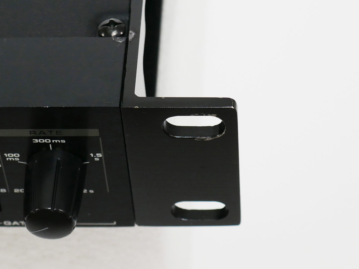 ALESIS 3630　美品 ALESIS 3630 (中古)