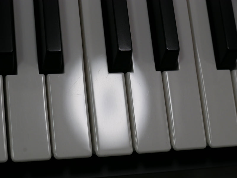 KORG KRONOS2 61 (中古)