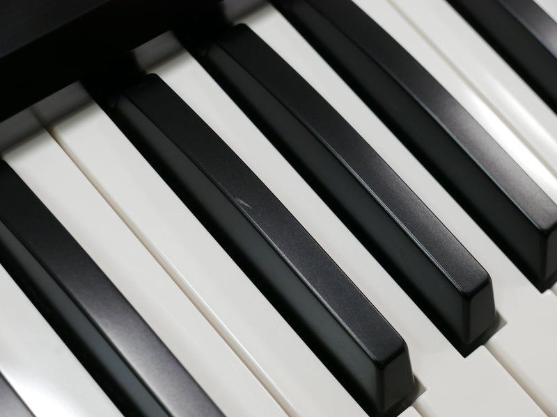 KORG KRONOS2 61 (中古)