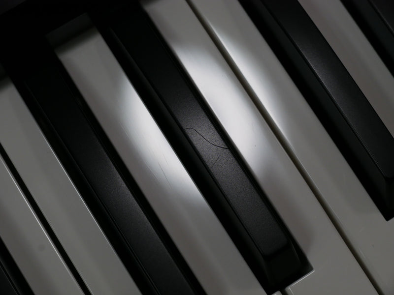 KORG KRONOS2 61 (中古)
