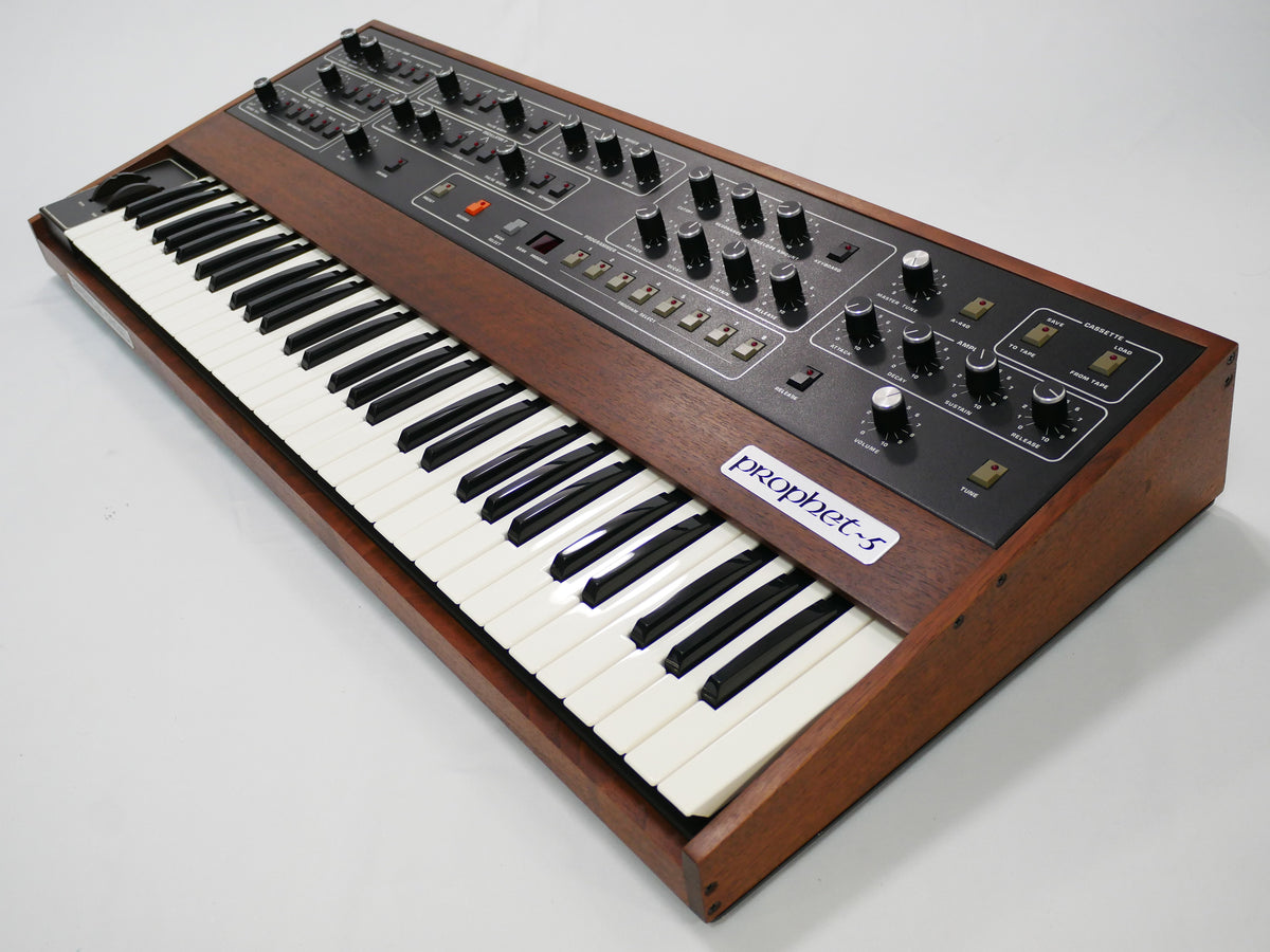 【名機】Sequential Prophet-5 アナログシンセサイザー 61鍵 名機】Sequential Prophet-5 アナログシンセサイザー 61鍵