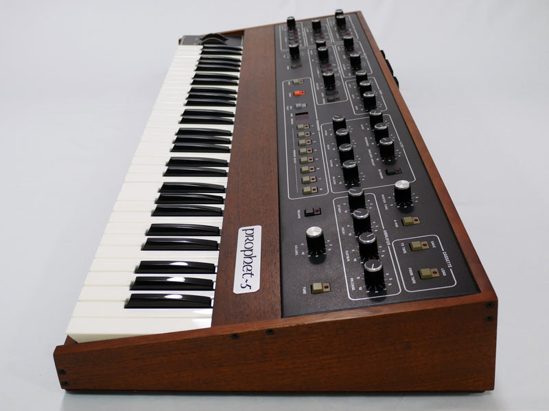 Sequential Circuits PROPHET-5 Rev3.3 + Hardcase (中古)3