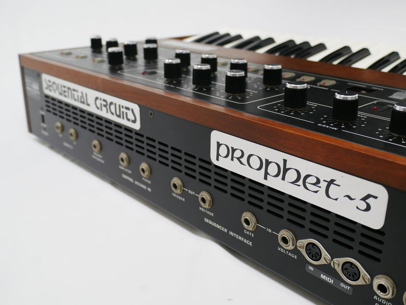 Sequential Circuits PROPHET-5 Rev3.3 + Hardcase (中古)5