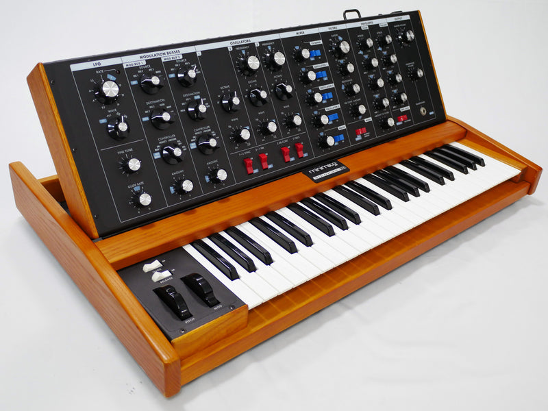 moog minimoog voyager Old School (中古)