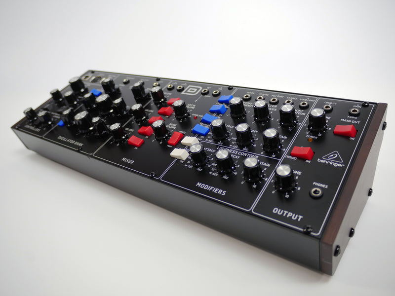 Behringer MODEL D (中古)