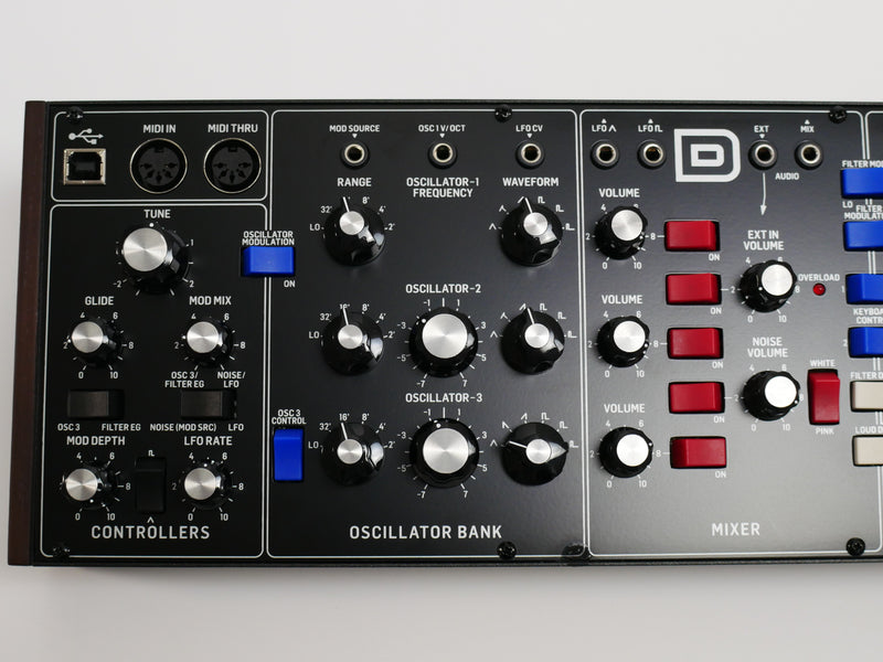 Behringer MODEL D (中古)3