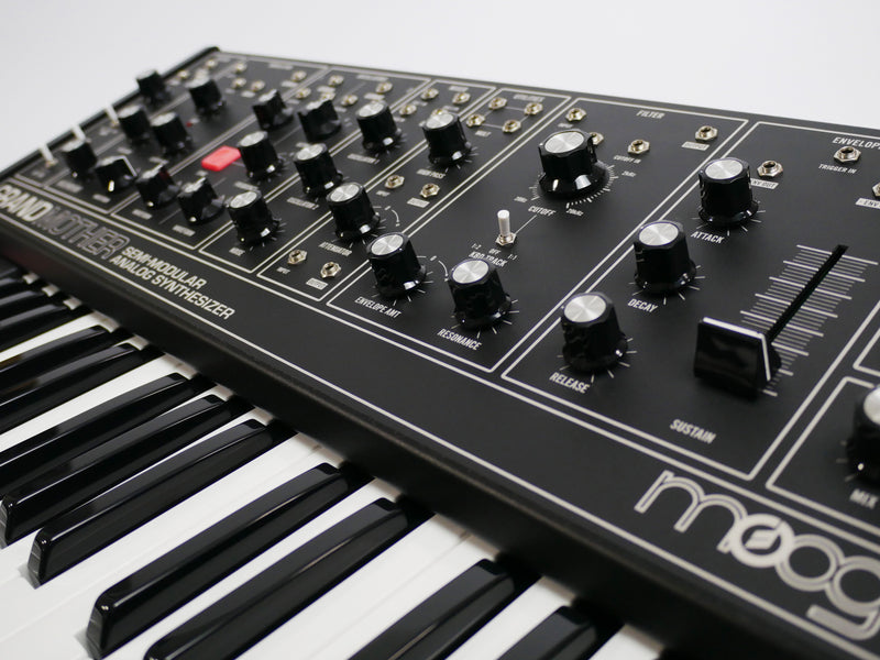 moog Grandmother DARK (中古)