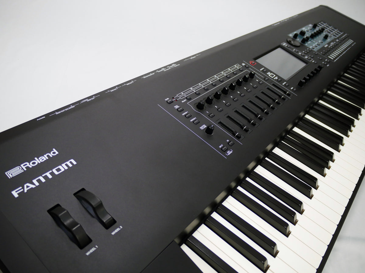 ROLAND Fantom-G8【中古】 Roland Fantom-G8 Music Workstation FantomG8 Keyboard Live