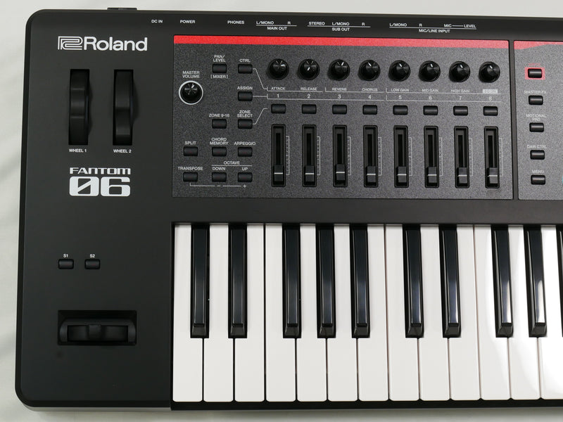 Roland FANTOM-06 + Case (中古)5