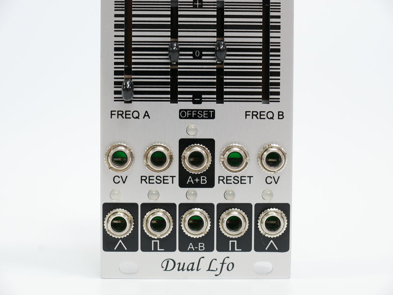 Hikari Instruments Dual LFO (中古)3