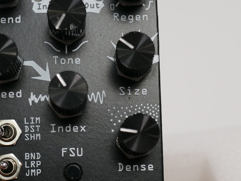 Noise Engineering Desmodus Versio (中古)