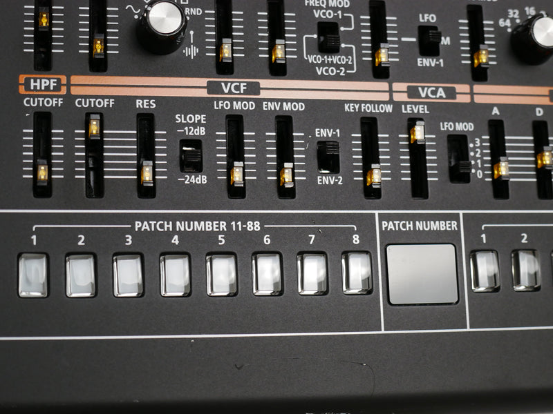 Roland JP-08 (中古)