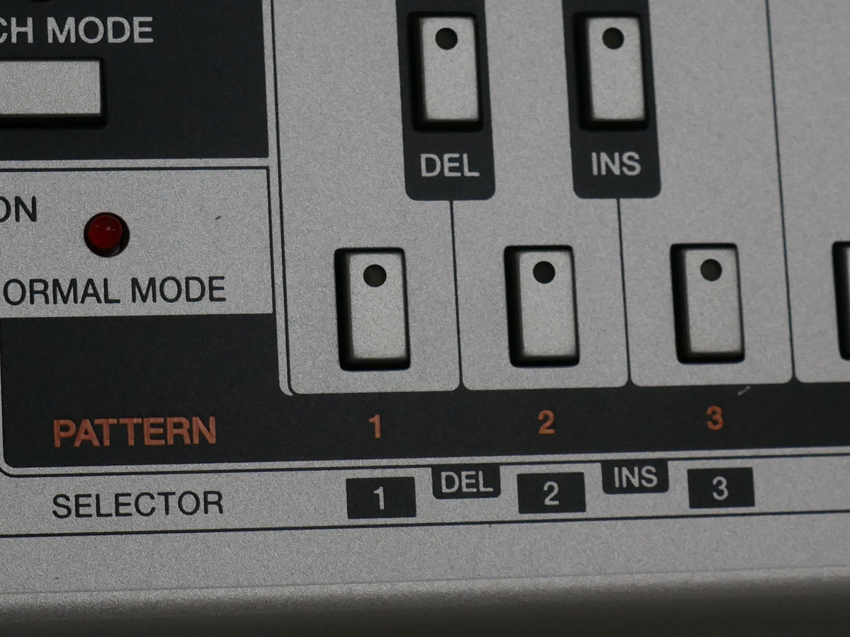 Roland TB-03 (中古)