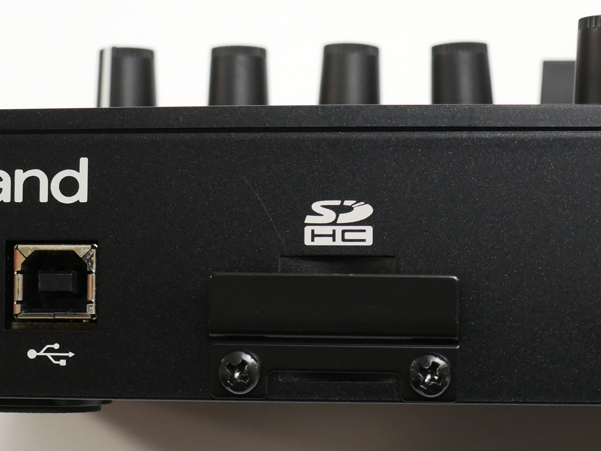 Roland MC-101 (中古)