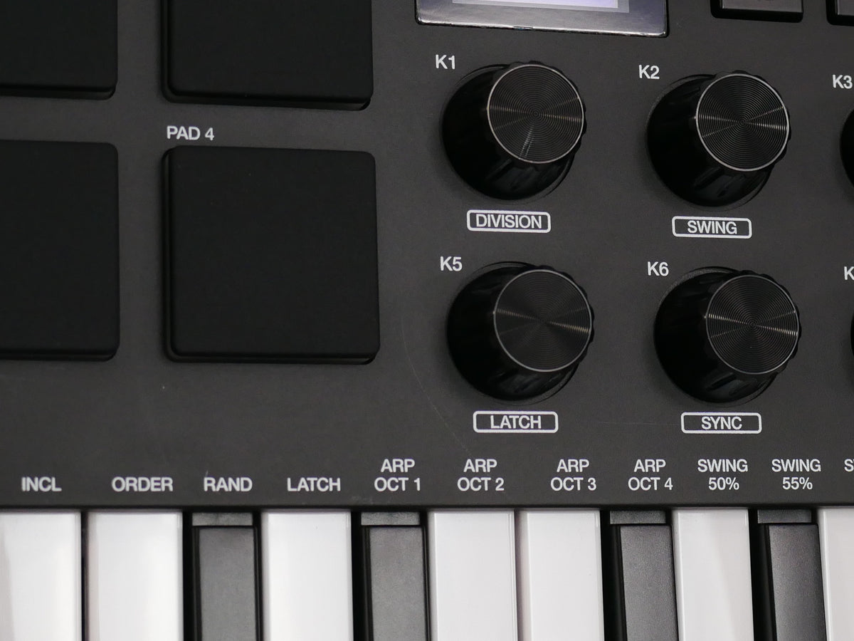【美品】AKAI MPK mini MK3 MIDIキーボード AKAI MPK mini Play MK3 | 音源内蔵・スピーカー搭載MIDI
