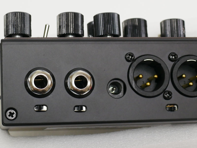 DSM & HUMBOLDT ELECTRONICS SIMPLIFIER BASS STATION (中古)