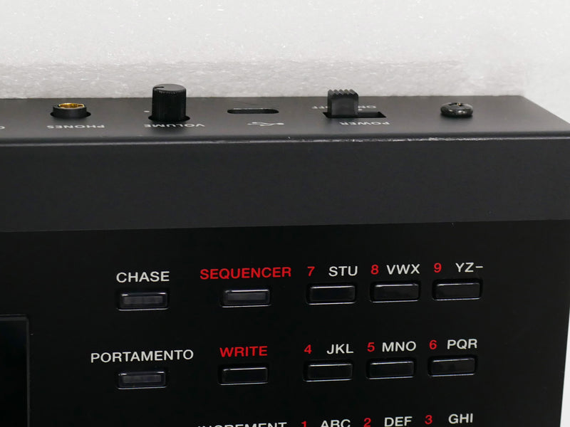 Roland D-05 (中古)