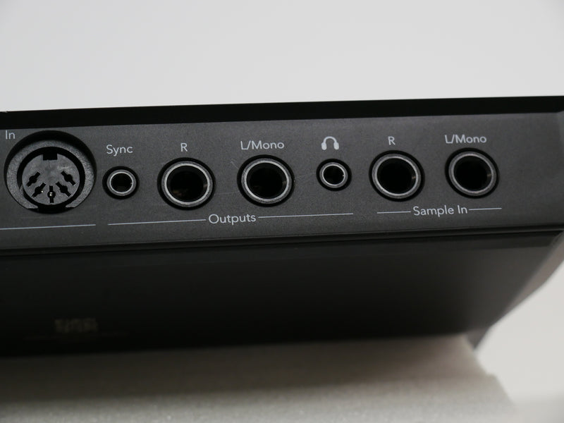 Novation Circuit Rhythm (中古)